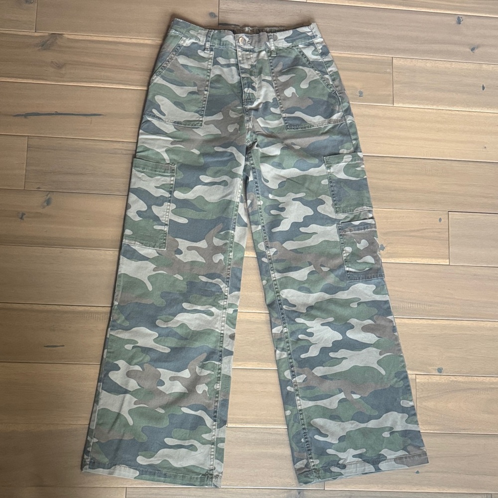 No Boundaries Camouflage Pants
